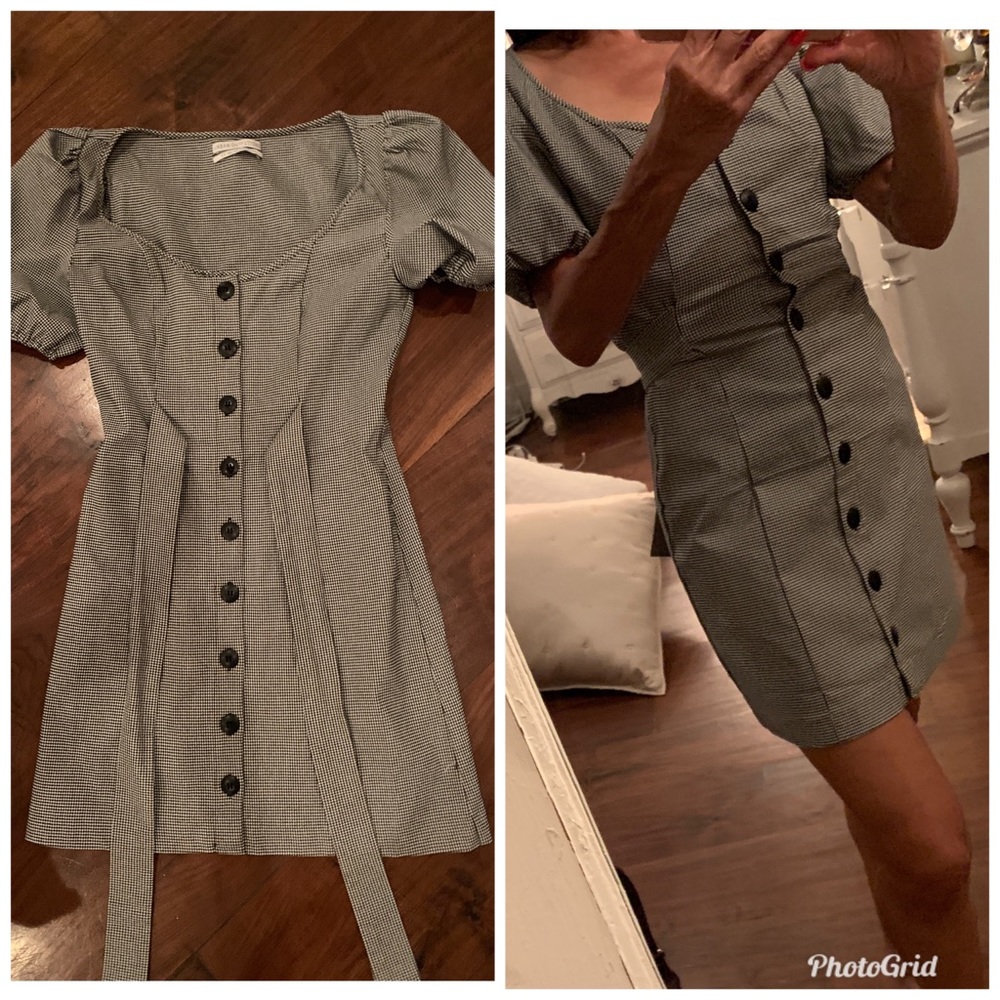 Urban outfitters gingham puff sleeve dress S